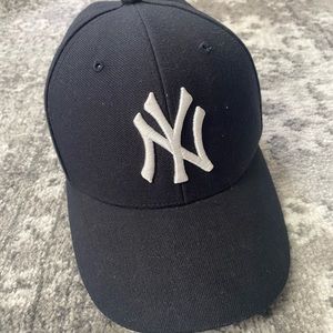 Yankees hat